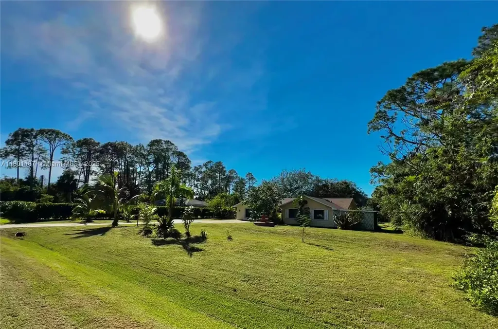 413 Richmond Avenue N Lehigh Acres FL 33972