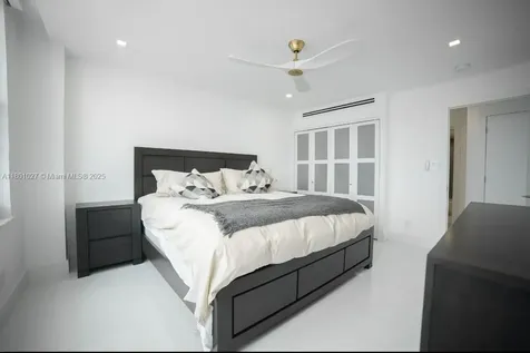 5600 Collins Avenue Miami Beach FL 33140