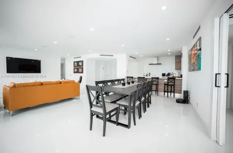 5600 Collins Avenue Miami Beach FL 33140