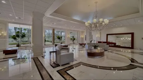 5600 Collins Avenue Miami Beach FL 33140