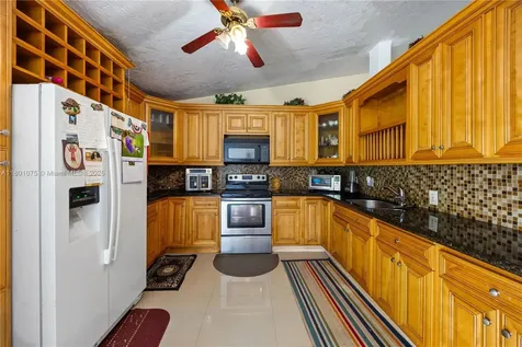 19276 SW 123rd Avenue Miami FL 33177