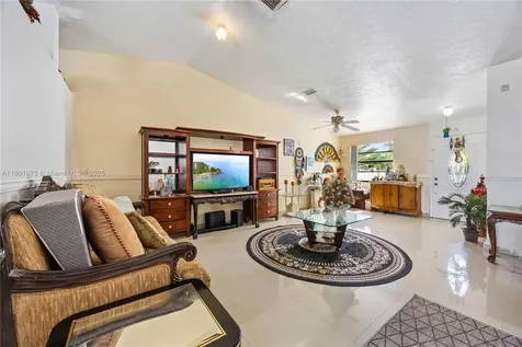 19276 SW 123rd Avenue Miami FL 33177