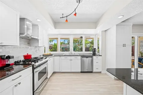 5318 Garfield Street Hollywood FL 33021
