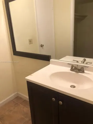 492 NW 165th Street Road Miami FL 33169