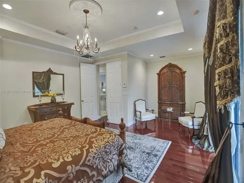 19030 SW 74th Avenue Cutler Bay FL 33157