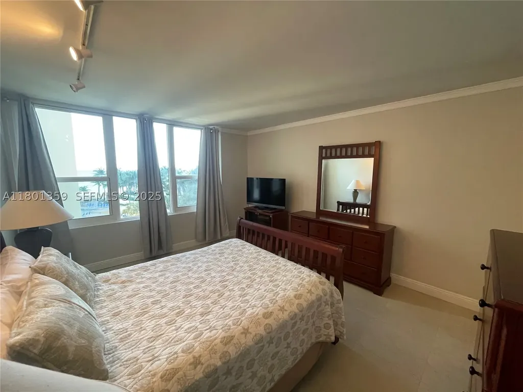 3505 S Ocean Drive Hollywood FL 33019