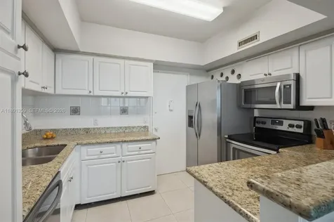 3505 S Ocean Drive Hollywood FL 33019