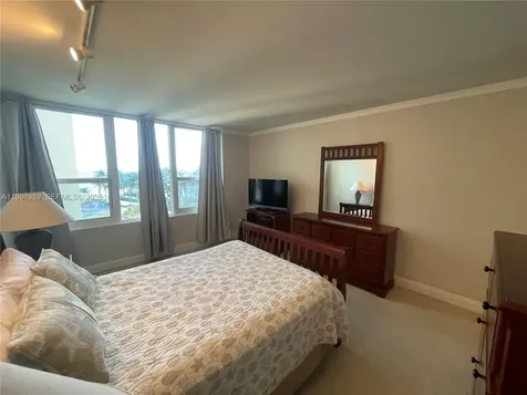 3505 S Ocean Drive Hollywood FL 33019