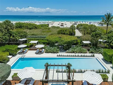 125 Ocean Drive Miami Beach FL 33139