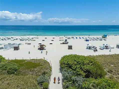 125 Ocean Drive Miami Beach FL 33139