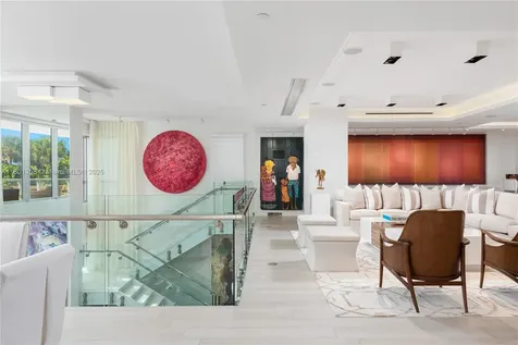 125 Ocean Drive Miami Beach FL 33139
