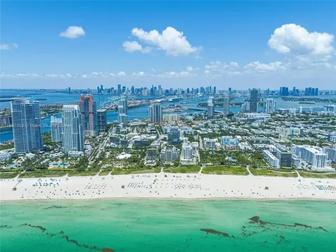 125 Ocean Drive Miami Beach FL 33139