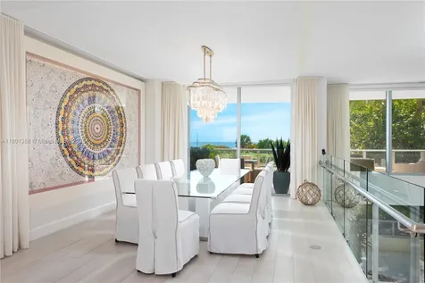 125 Ocean Drive Miami Beach FL 33139
