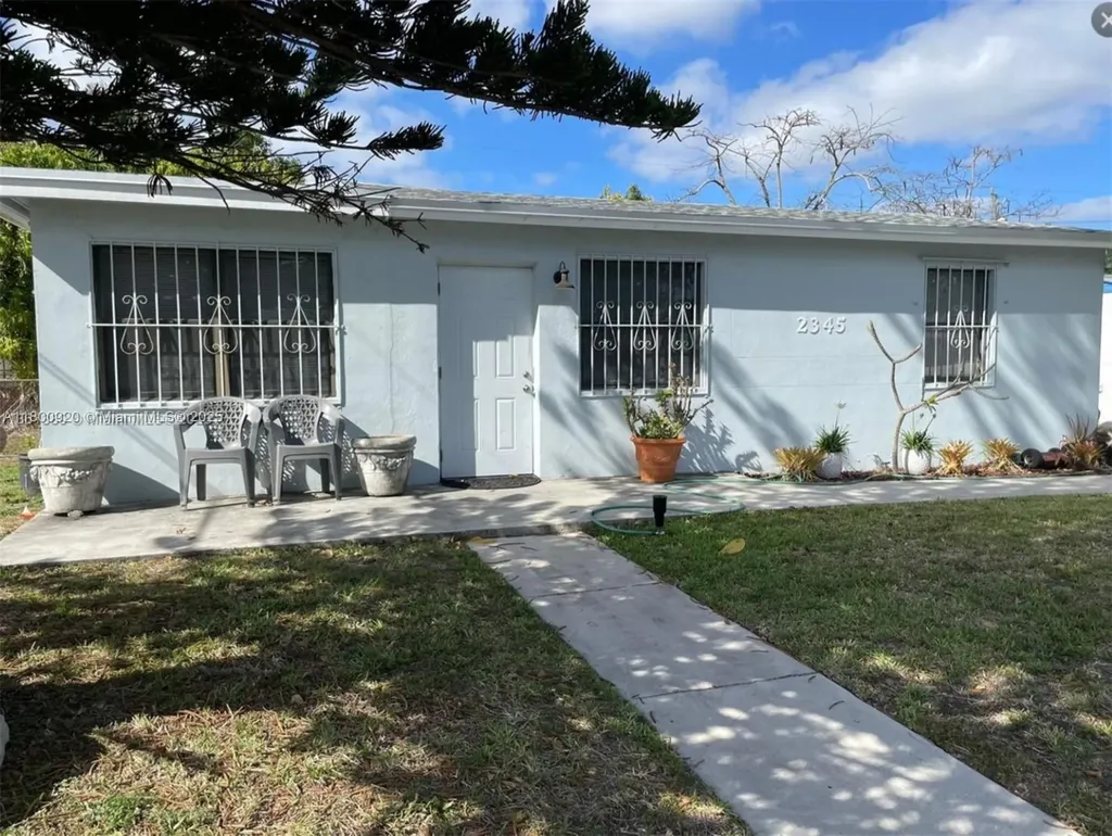 2345 NW 14th Court Fort Lauderdale FL 33311