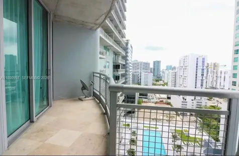 690 SW 1st Court Miami FL 33130