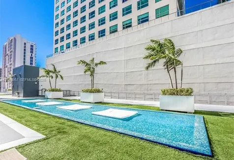 690 SW 1st Court Miami FL 33130