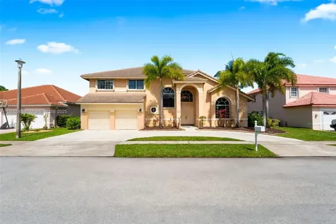1106 NW 180th Avenue Pembroke Pines FL 33029