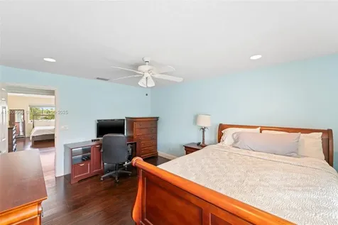 1106 NW 180th Avenue Pembroke Pines FL 33029