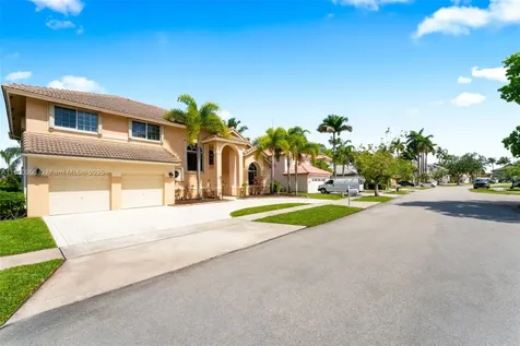 1106 NW 180th Avenue Pembroke Pines FL 33029