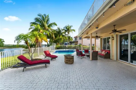 1106 NW 180th Avenue Pembroke Pines FL 33029