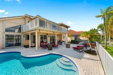 1106 NW 180th Avenue Pembroke Pines FL 33029