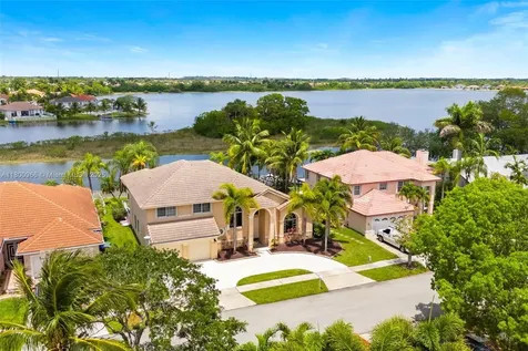 1106 NW 180th Avenue Pembroke Pines FL 33029