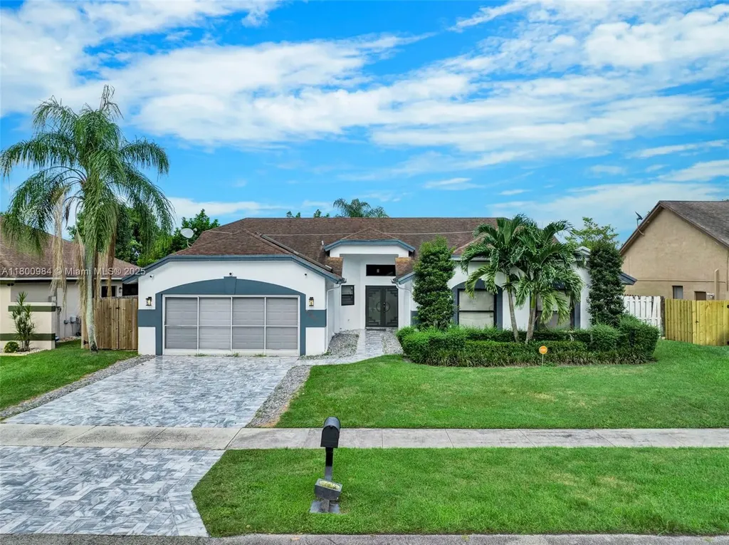5260 NW 74th Terrace Lauderhill FL 33319