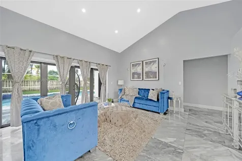 5260 NW 74th Terrace Lauderhill FL 33319