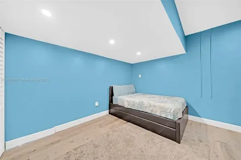5260 NW 74th Terrace Lauderhill FL 33319