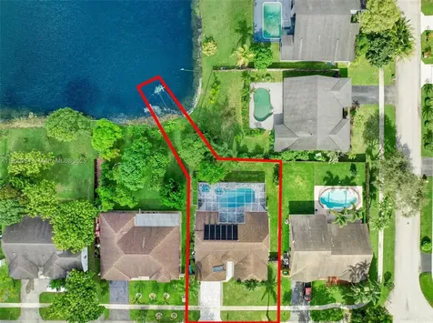 5260 NW 74th Terrace Lauderhill FL 33319