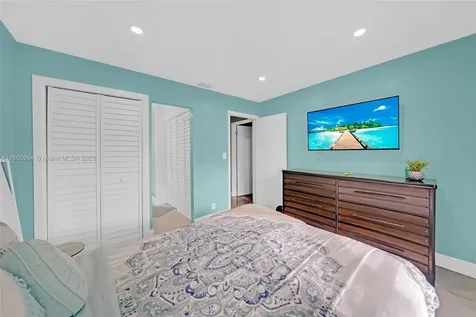 5260 NW 74th Terrace Lauderhill FL 33319
