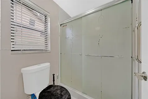 5260 NW 74th Terrace Lauderhill FL 33319