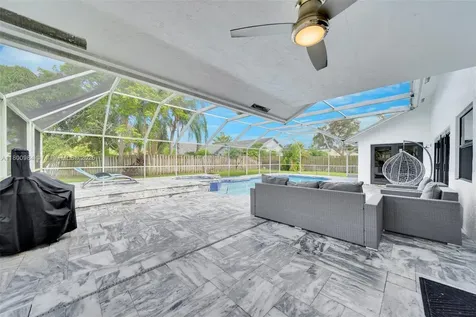 5260 NW 74th Terrace Lauderhill FL 33319