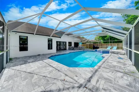 5260 NW 74th Terrace Lauderhill FL 33319