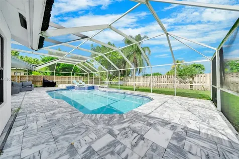 5260 NW 74th Terrace Lauderhill FL 33319