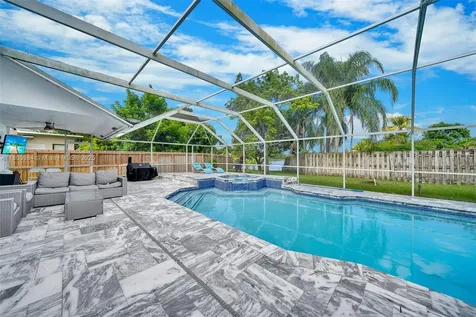 5260 NW 74th Terrace Lauderhill FL 33319
