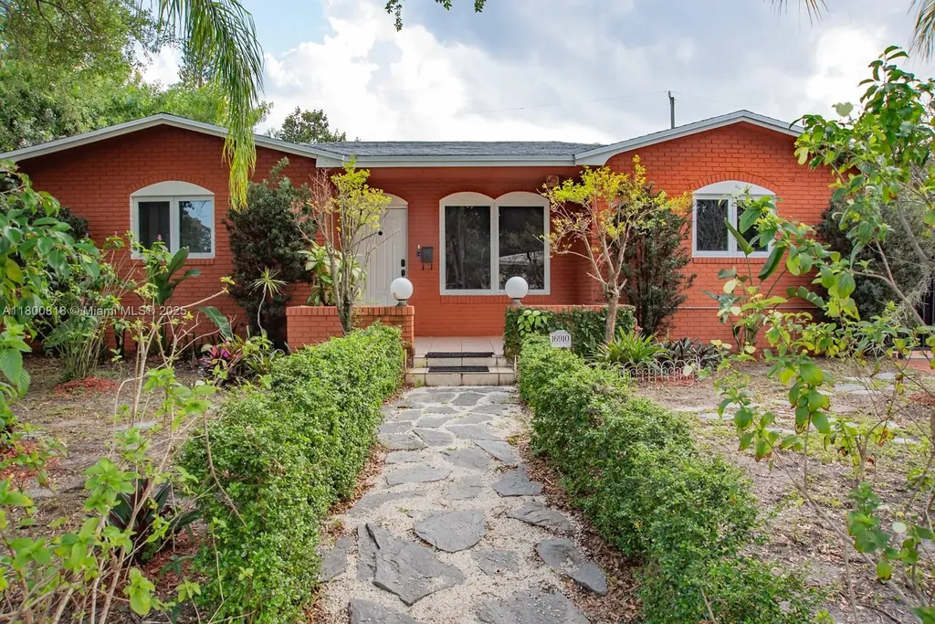 16910 NE 8th Court North Miami Beach FL 33162