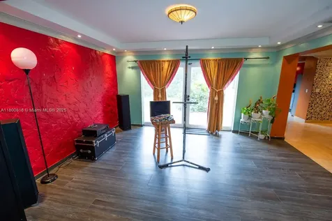 16910 NE 8th Court North Miami Beach FL 33162