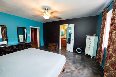 16910 NE 8th Court North Miami Beach FL 33162