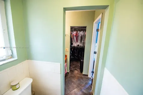 16910 NE 8th Court North Miami Beach FL 33162