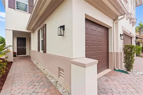 8264 NW 118th Way Parkland FL 33076