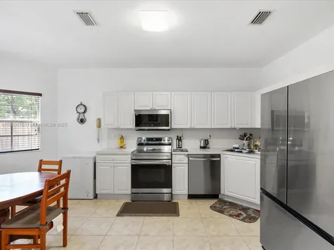 17616 SW 135th Avenue Miami FL 33177