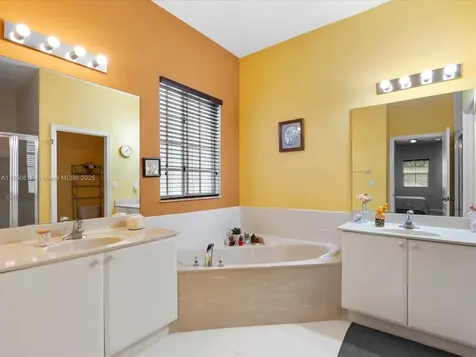 17616 SW 135th Avenue Miami FL 33177
