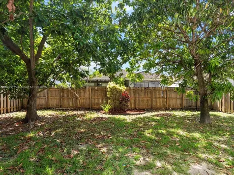 17616 SW 135th Avenue Miami FL 33177