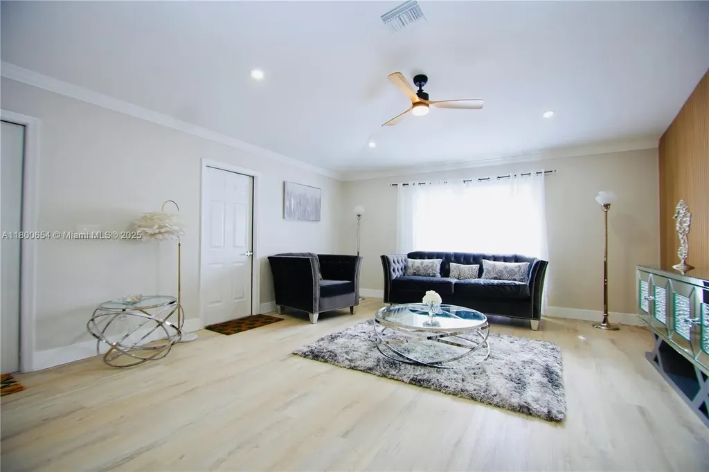244 NW 6th Avenue Delray Beach FL 33444
