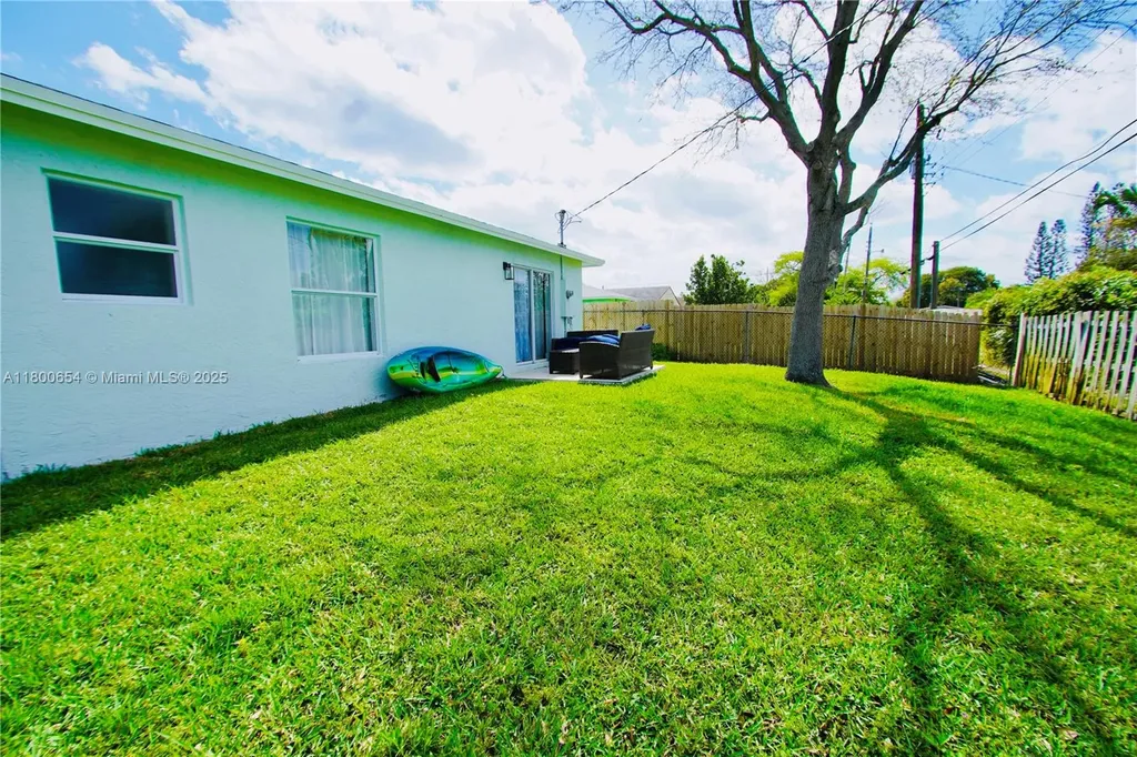 244 NW 6th Avenue Delray Beach FL 33444