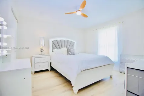 244 NW 6th Avenue Delray Beach FL 33444