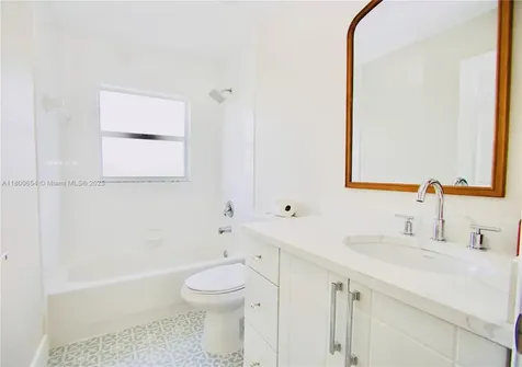 244 NW 6th Avenue Delray Beach FL 33444