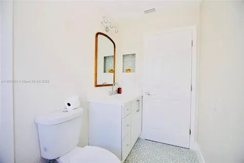 244 NW 6th Avenue Delray Beach FL 33444