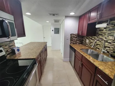 616 Executive Center Drive West Palm Beach FL 33401
